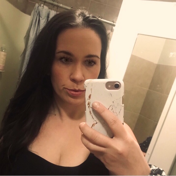 Meet your Posher, Tiffany - Picture 1 of 1